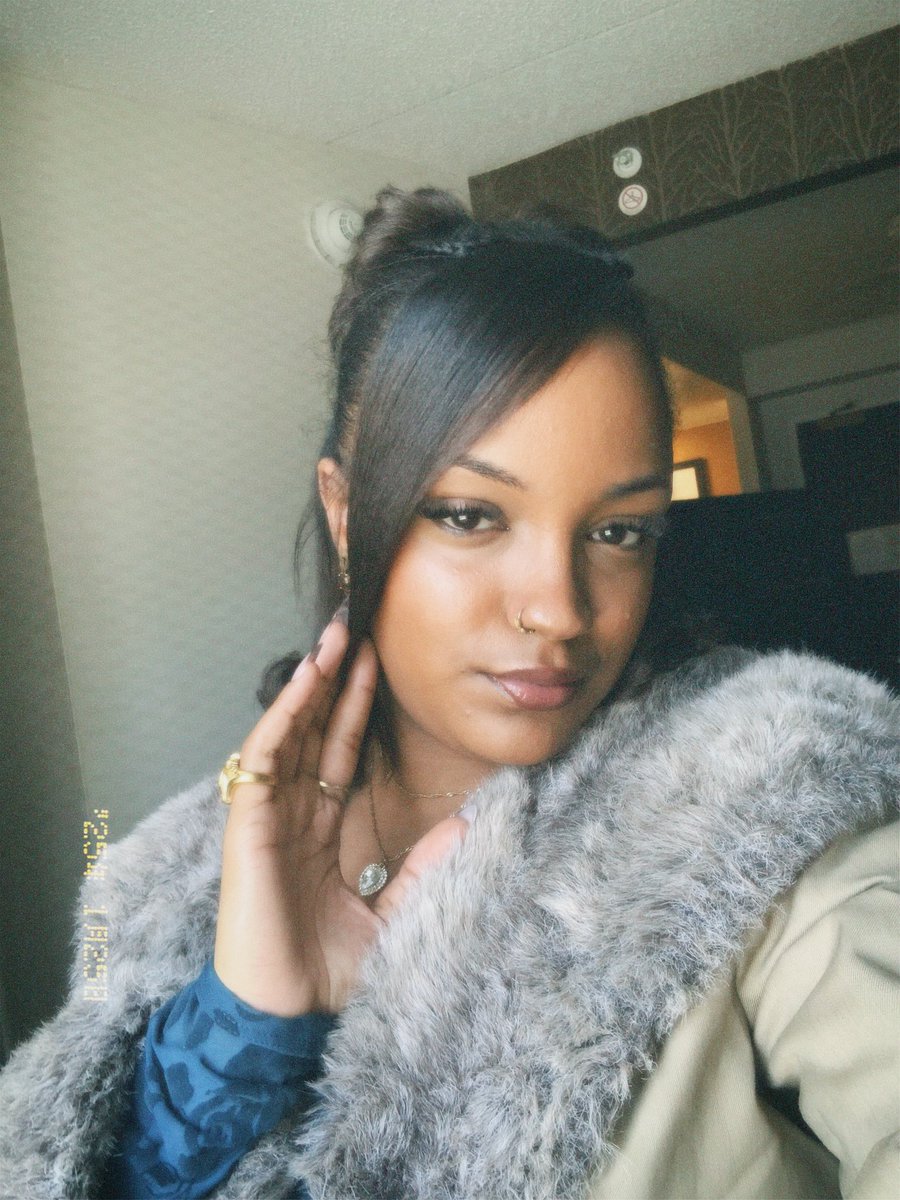 madelynlarose's tweet photo. came to show face, I miss old Twitter 🥲 https://t.co/lve0dkoiXk