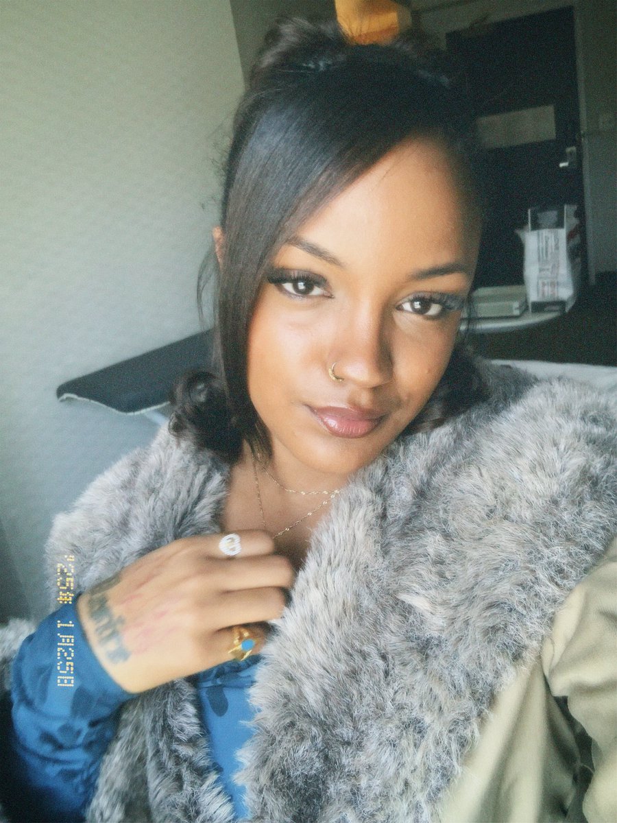 madelynlarose's tweet photo. came to show face, I miss old Twitter 🥲 https://t.co/lve0dkoiXk