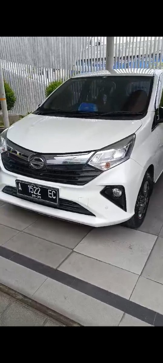 yasintaridaa's tweet photo. MOBIL hilang dibawa bedul bjg* an. Daihatsu SIGRA warna putih A 1522 EC. Mobil dibawa saudara (R) dari selasa, dibawa kabur Asadul Usud (AU), Kp sura rt 001 rw 001 kel mekarbaru kec mekarbaru. 

Maap spill identitas soalnya ni org kabur mulu gajelas. minta tolong 🙏🏻 https://t.co/QqhFNf7f6L