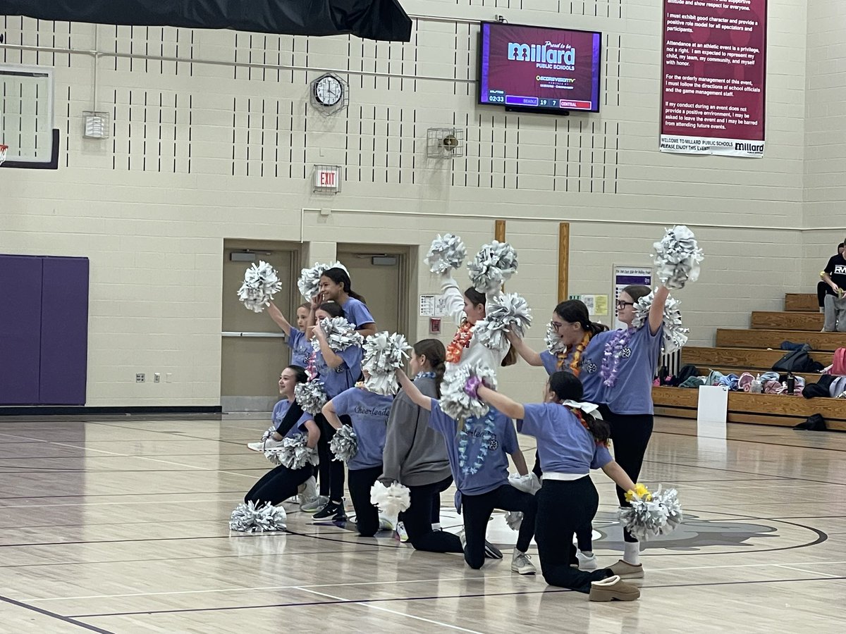 Cheer club rocked halftime!