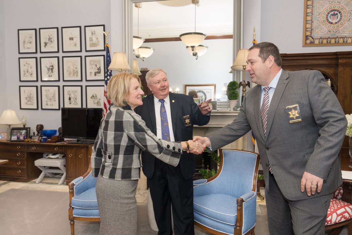 SenCapito's tweet photo. Great to see members of @WVSheriffs today and discuss the top issues that are impacting their home counties.

Thank you for risking your lives every day to protect West Virginians— today and always, I stand ready to work with you. https://t.co/TG93pG78PS