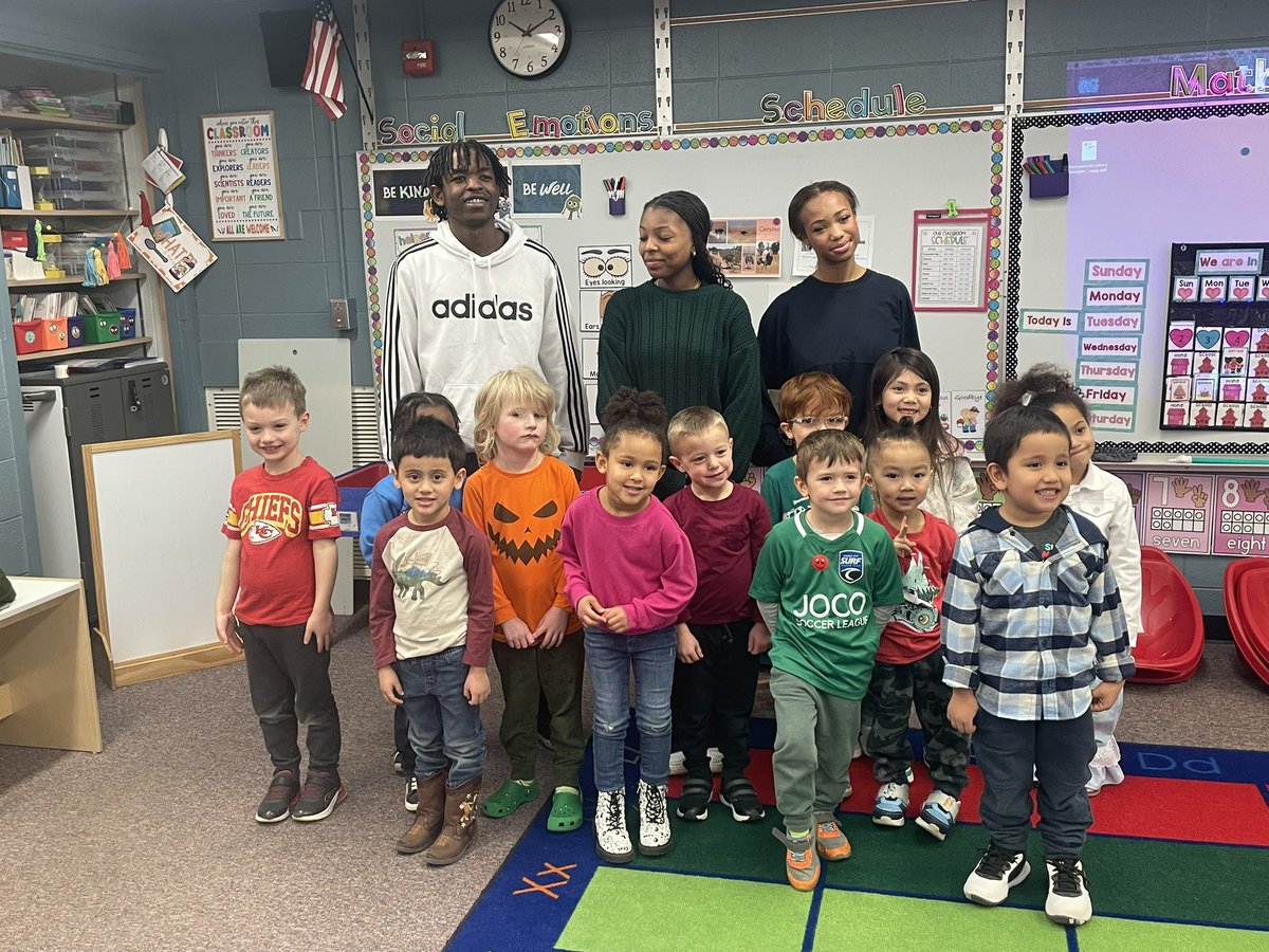 Hillary Sewell tweet media