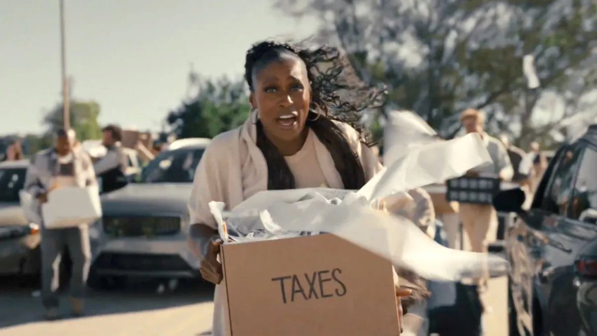 JMix26's tweet photo. TurboTax just spent $7.5M on a Super Bowl ad… was it worth it?

Let’s break it down👇 https://t.co/2uWt5TApkz