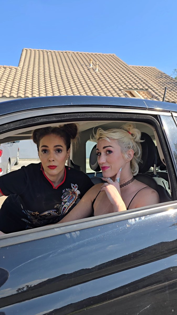 christinaderosa's tweet image. Dropping fun content on Instagram today from my time with my girl MAIR... 

#tuesdayvibe with @ThatGirlMair