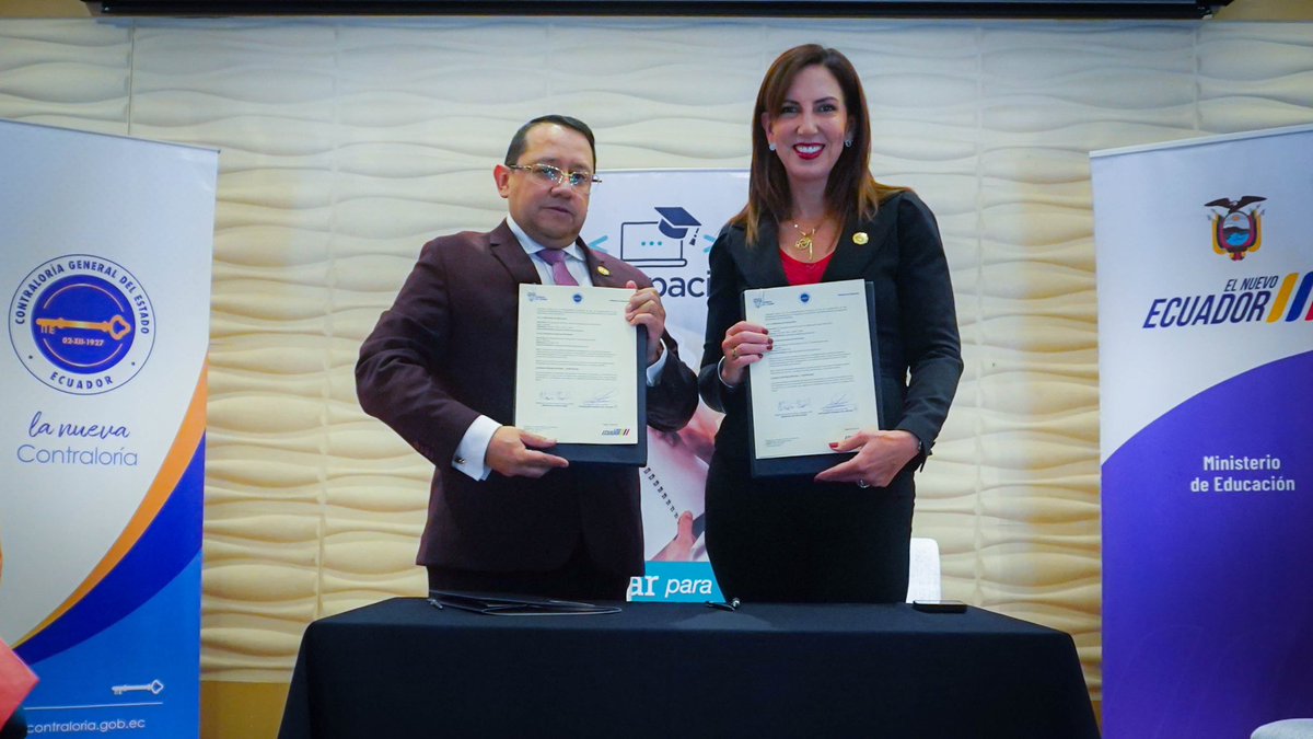 Educacion_Ec's tweet photo. 🤝📝 Esta tarde, junto a la @ContraloriaECU, firmamos un convenio específico de cooperación interinstitucional para la implementación del curso “Sembrando valores para un futuro sin corrupción”. 

💡¿Cuál es el objetivo del curso? 
✅ Fortalecer la formación de los profesionales de la educación y mejorar la calidad del sistema educativo.
✅ Promover procesos de sensibilización y prevención de la corrupción, así como fomentar la práctica y vivencia de valores y principios éticos en diversos ámbitos de la gestión pública, con un enfoque particular en las instituciones educativas.
✅ Incluirá temas de #EducaciónCívica, Ética e Integridad, contribuyendo a la lucha contra la corrupción y promoviendo la participación ciudadana y la práctica de principios éticos.

#ElNuevoEcuadorResuelve