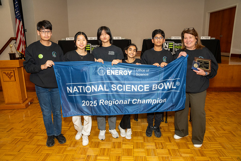 NETL_DOE's tweet photo. Suncrest Team 1 took first place in the 2025 West Virginia Science Bowl middle school competition held Friday, Jan. 31, at West Virginia University. Learn about this exciting academic contest sponsored by #NETL here: https://t.co/piJjRv1MWA #WVSB https://t.co/8o3X2cmk9F