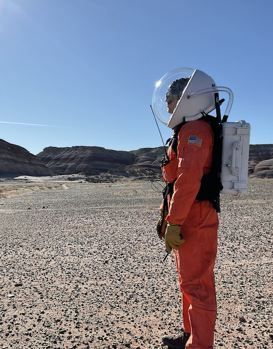TheMarsSociety's tweet photo. A busy day with Crew 310 🔴at #MDRS: Geology, 3D-printing, sample collecting & a 360° campus tour. Exhausting but thrilling! #analogastronauts #stem #marsanalog #utah #themarssociety @hypatia_mars #catalonia #womeninspace #womeninstem #mars #allfemale https://t.co/vpT7t5MKjl