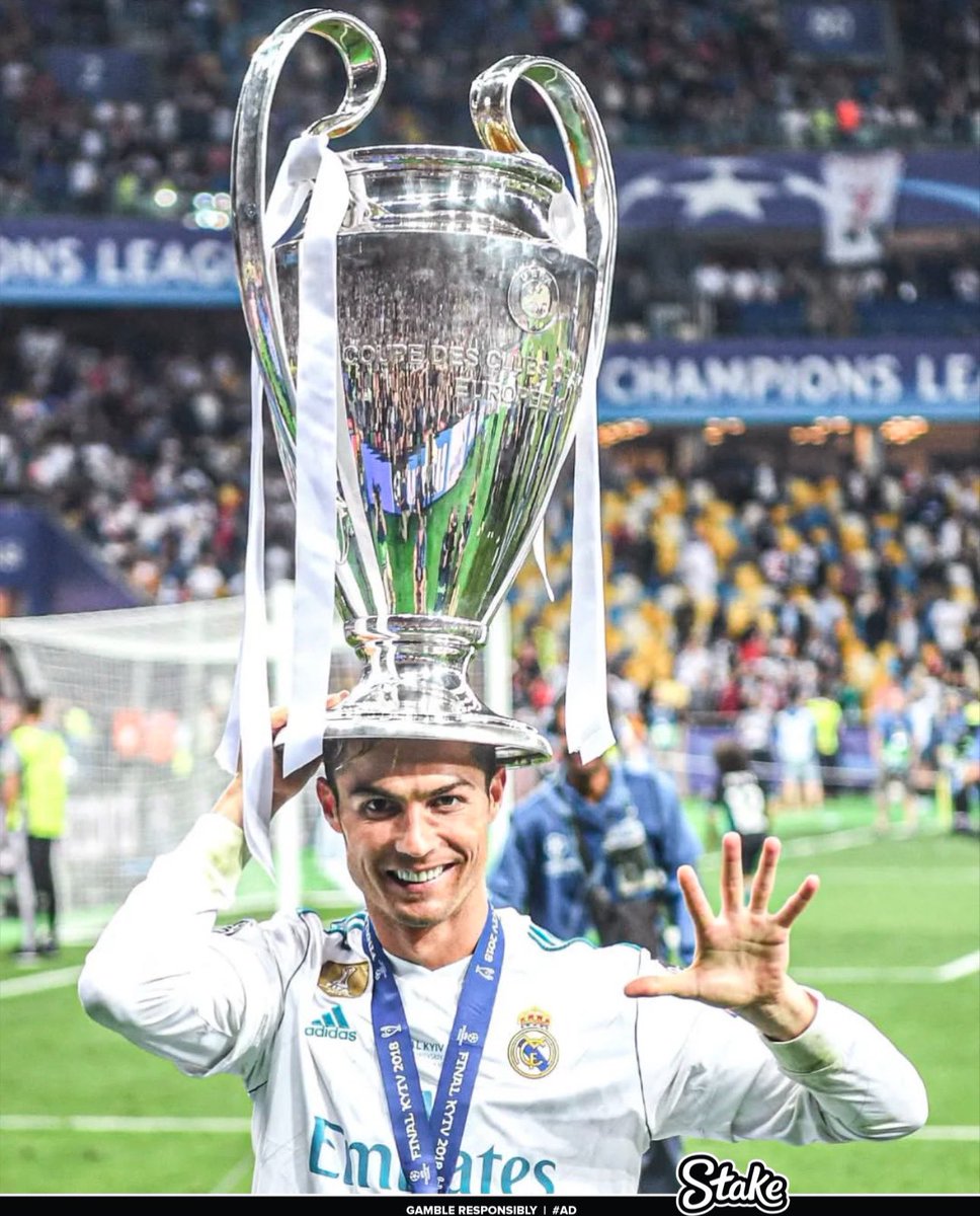 Happy 40th birthday to Cristiano Ronaldo!

Here are some of his most iconic, best and funniest moments.

 A thread