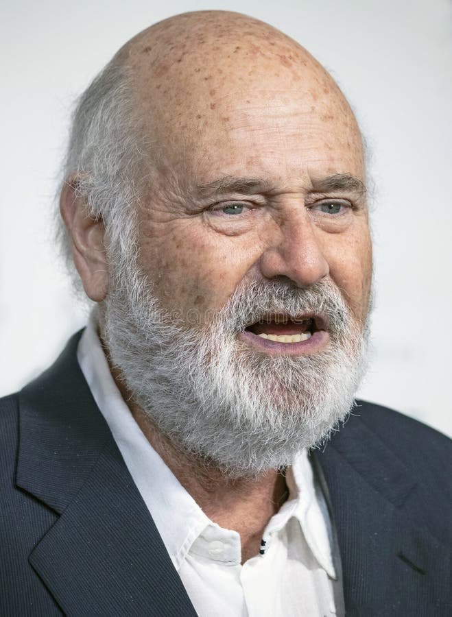 SaveAmericaNew's tweet photo. 🚨BREAKING:   

Rob Reiner says he will set himself on fire when Donald Trump becomes the President

Thoughts? https://t.co/uCWbB6BSdO