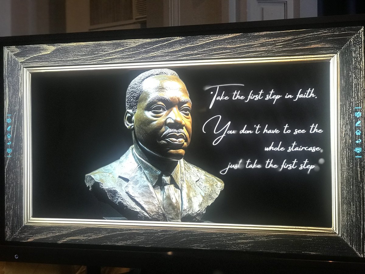 Congratulations to our 4th-grade student, Stella Benito, on reaching the final round of the Martin Luther King Oratory Contest! We are incredibly proud of you and all your hard work. Wishing you the best of luck tomorrow at City Hall—your voice is sure to inspire many!