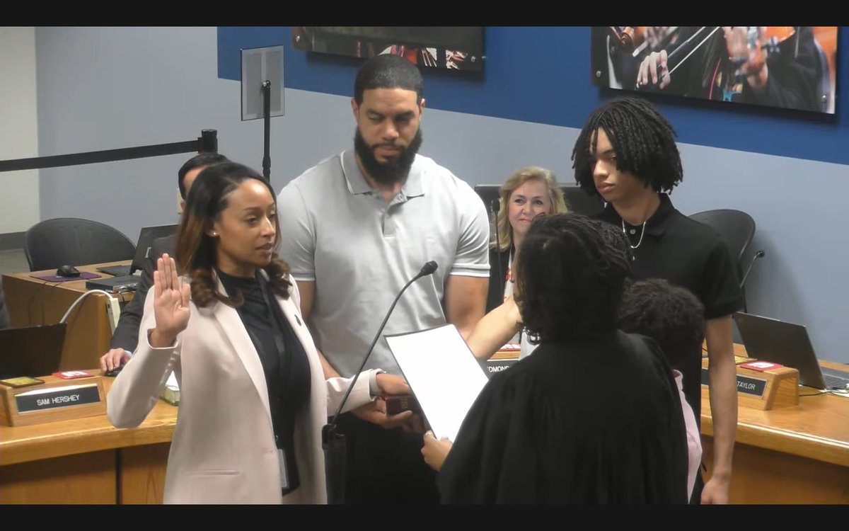 nckhui's tweet photo. Christina Gordon was sworn in today as a member of the Wake County school board. In her speech, Gordon said she'd work tirelessly to give students the resources they need to succeed. #wcpss #nced #wakepol https://t.co/O3QZwb3khO