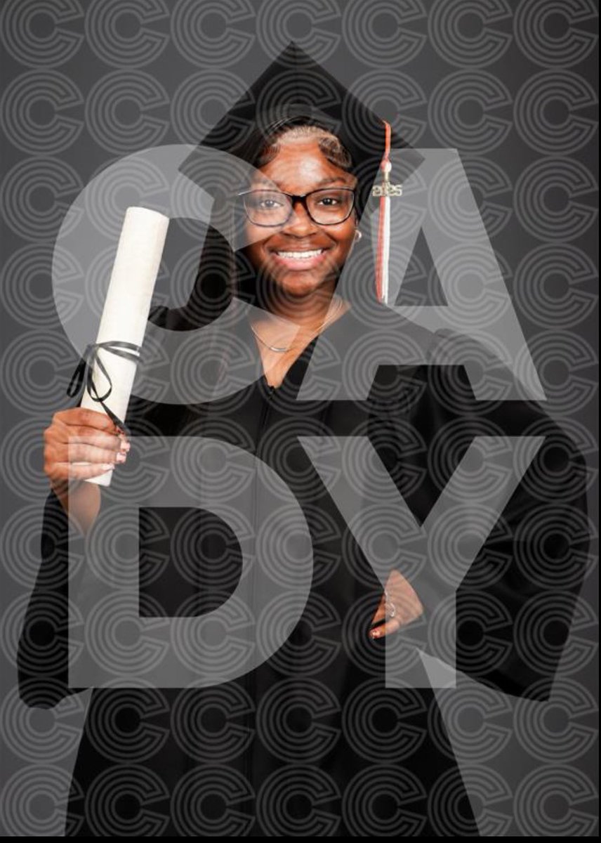 shaniyajabriaa_'s tweet image. it’s really happening :( all thanks and glory to God this would’ve never been possible without Him. #co25