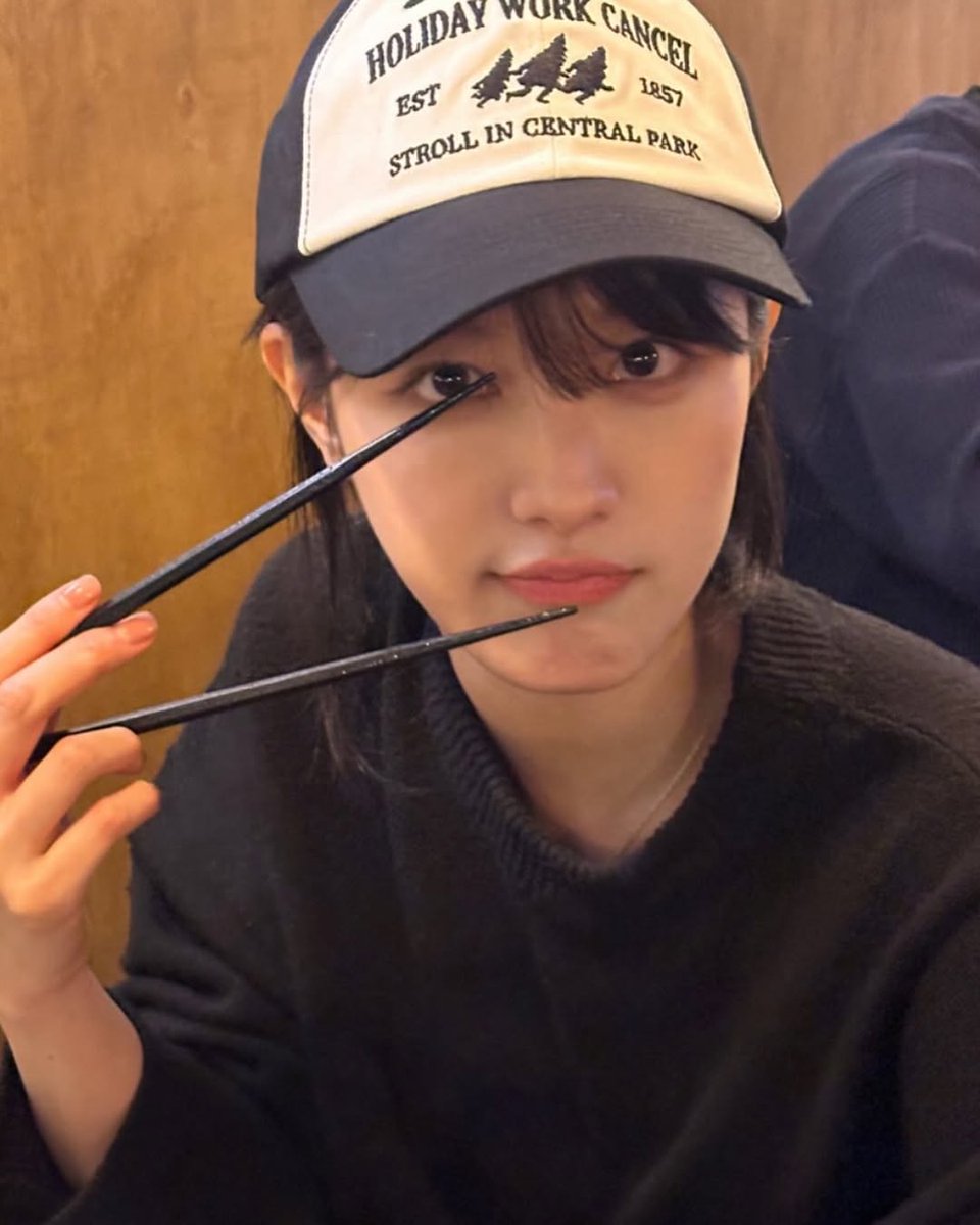 vanishingstripe's tweet photo. #Ximon: Doing too~ much

🐥: Perfect chance for you to un~follow

Ximon: lmfaooooooooooooo 😢😢😢😢

(6/8)
#CLC #씨엘씨 #SEUNGHEE #오승희 #OH_SEUNGHEE #승희 #ximonisnotbed https://t.co/mi4sabubou https://t.co/0cQOLfZ8DH