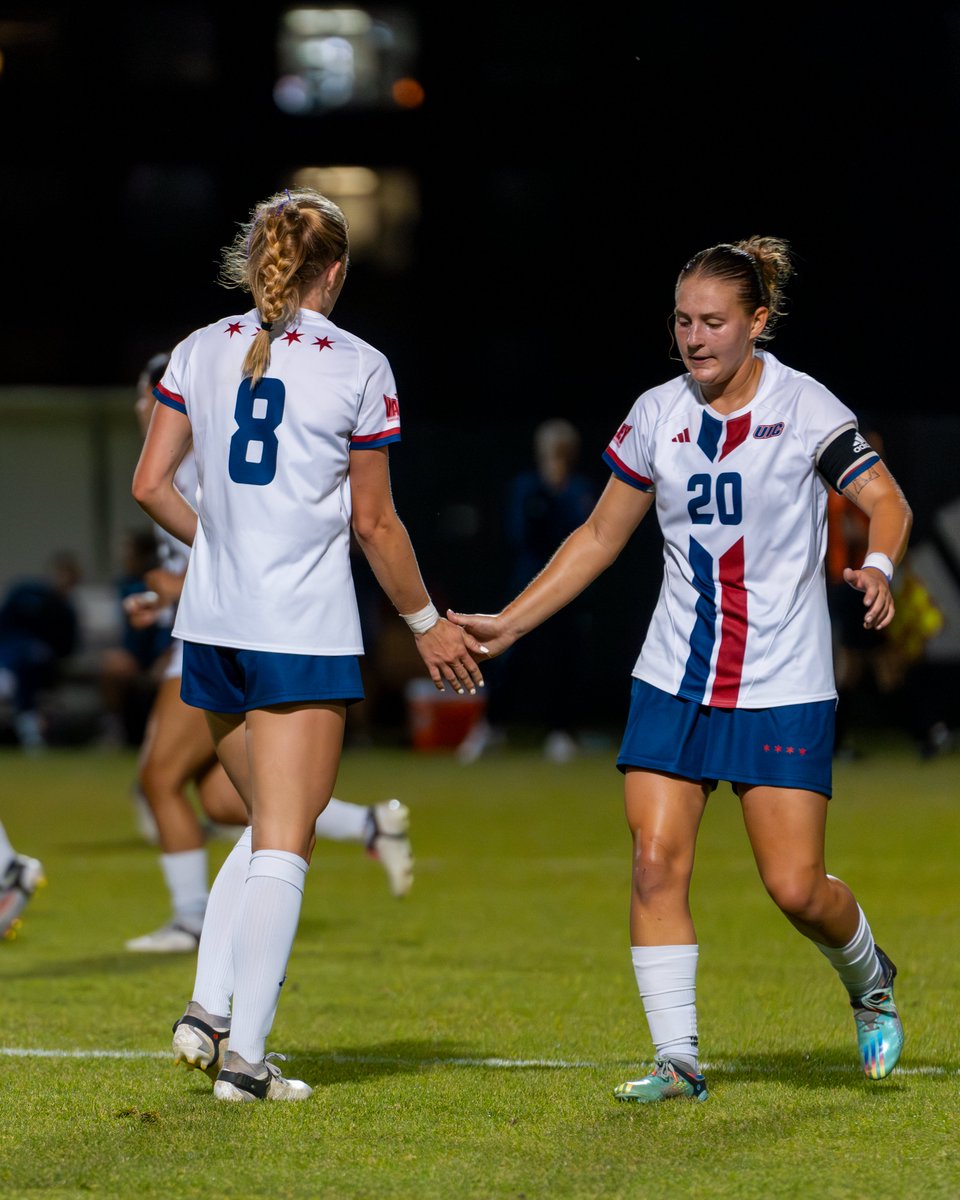 Shining a light on our female Flames for National Girls and Women in Sports Day! 🔥💪🏾 #ChicagosCollegeTeam | #NationalGirlandWomeninSportsDay