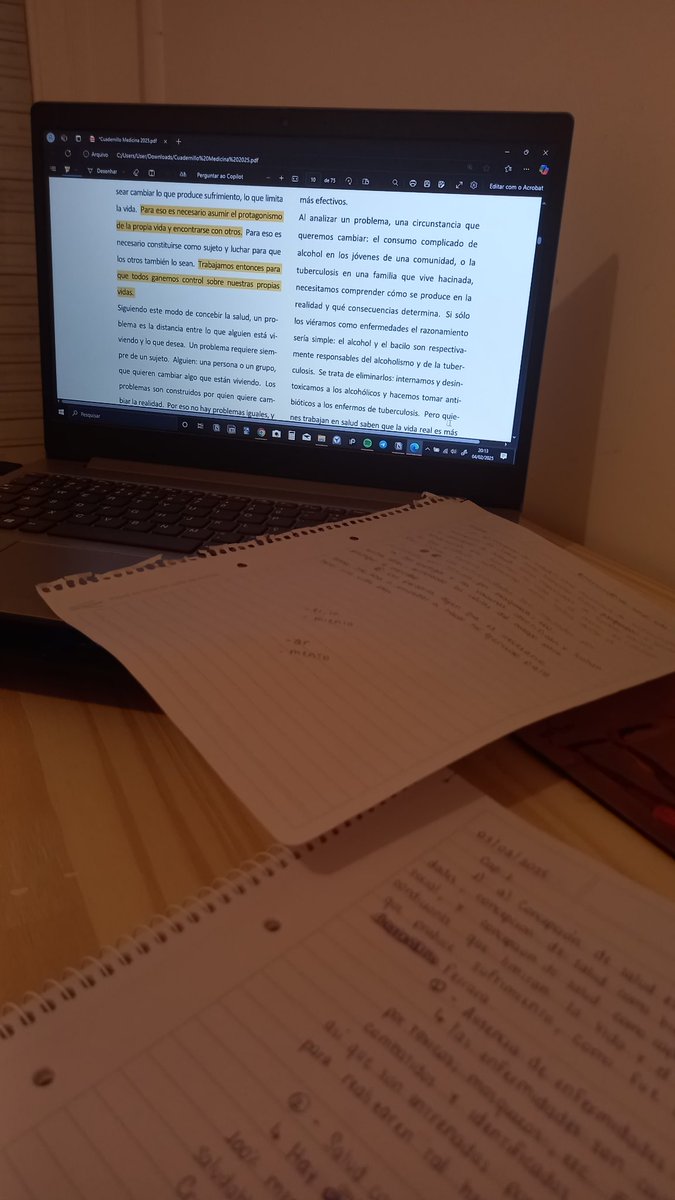 fazendo minha primeira atividade da faculdade!! ♥︎