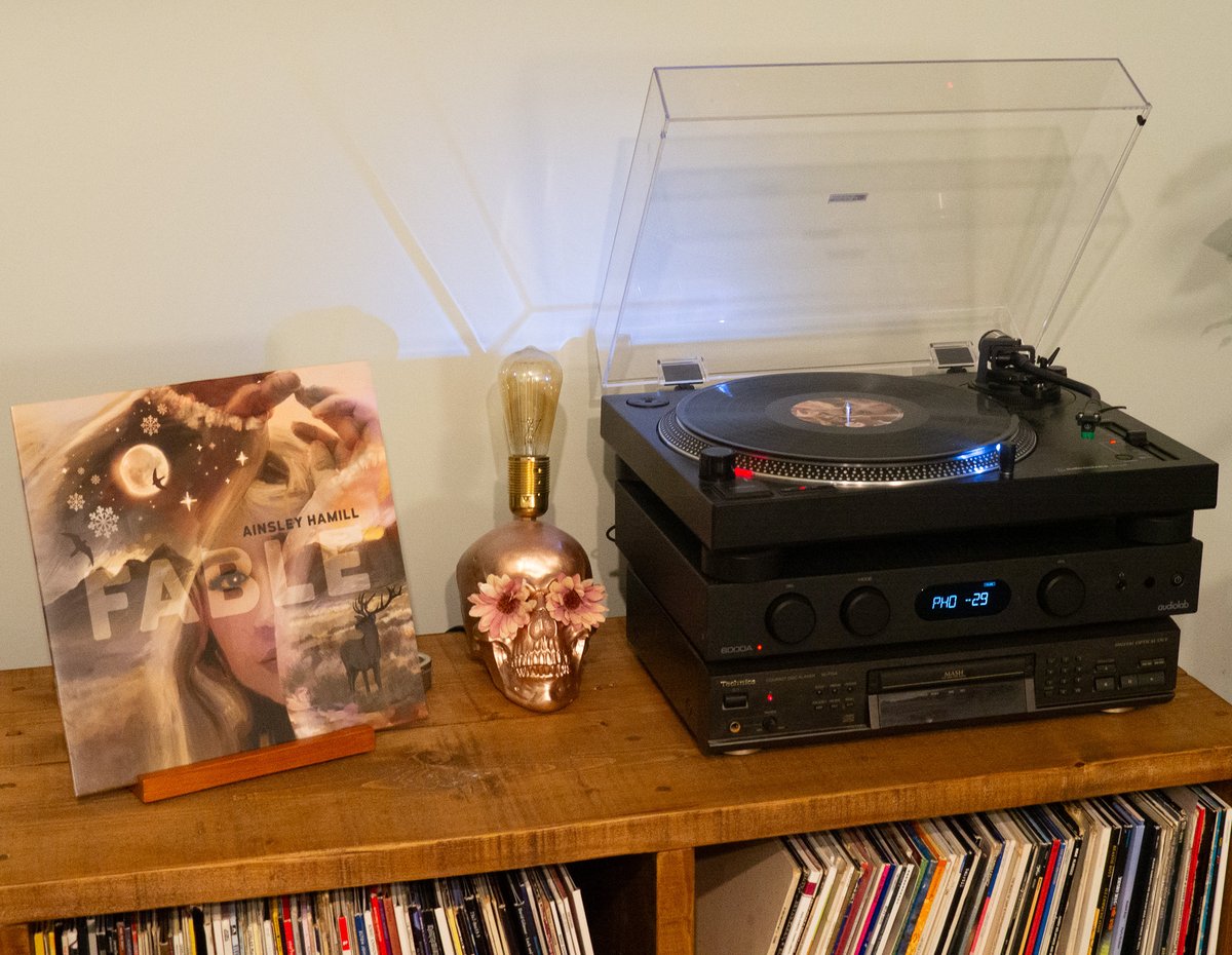 Enjoying <a href="/AinsleyHamill/">Ainsley Hamill</a> 's new album - just arrived on vinyl. A thing of beauty - agus tha an fhuaim às cho alainn 's a tha an coltas air... [it sounds as good as it looks]!