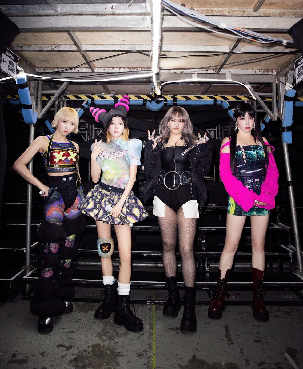 2NE1 Stats tweet media