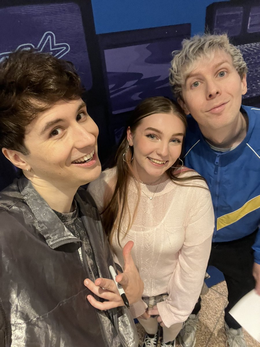 ujustgotastered's tweet photo. Maybe the real tit was the friends we made along the way https://t.co/2on8zoRW1c