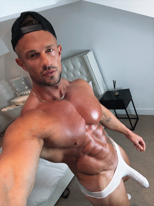 Watch ✨𝘼𝙋𝙊𝙇𝙇𝙊 𝙎𝙏𝙀𝙀𝙇 ✨'s leaked NSFW photo on TwXstars