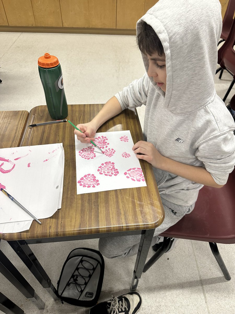 Working on our painting skills with mixed colours 🎨