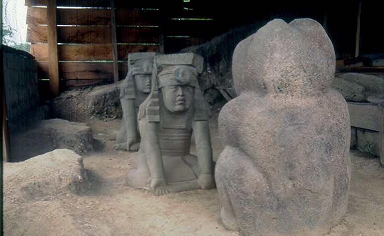 panda_profesor's tweet image. Grandiosos olmecas!
El pasado #olmeca de #Mexico sigue siendo estudiado y debatido por especialistas.
El gusto por la grandeza de formas, o la adopción del jaguar como símbolo del poder son elementos característicos que heredarían a otras culturas mesoamericanas.
#arqueologia