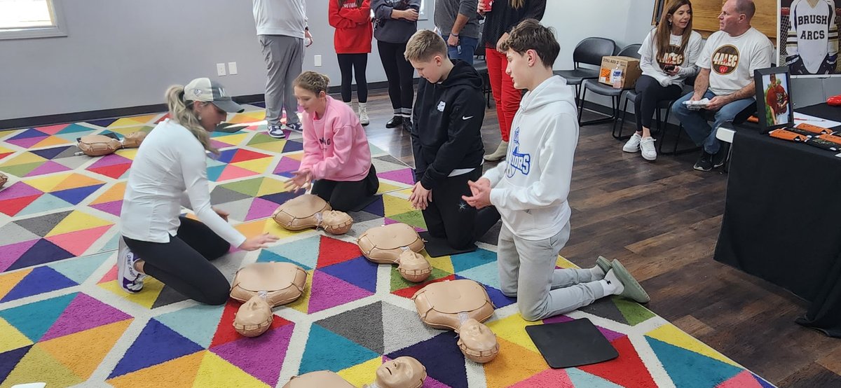 We had a great time at the National Youth Heart Screening Day event on Saturday! Matt Mangine led people through CPR basics and use of an AED.
. 
"[One Shot] started out [as a way to deal with the pain of Matthew's death] and became a mission to train as many people as we can"