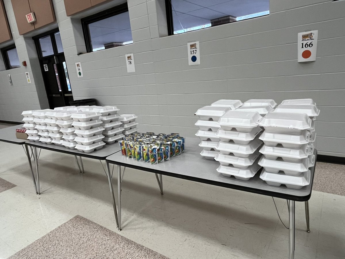 dtwong1997's tweet photo. Thank you @HouUrbanLeague for sponsoring our Family Library Night with free books & food for our @HicksTigers families!
@AliefISD @Alief_Fame @MatturroMEd @HicksLibrary
#GreatReadingStart
#ReadandRise https://t.co/DHSPb4XaJs