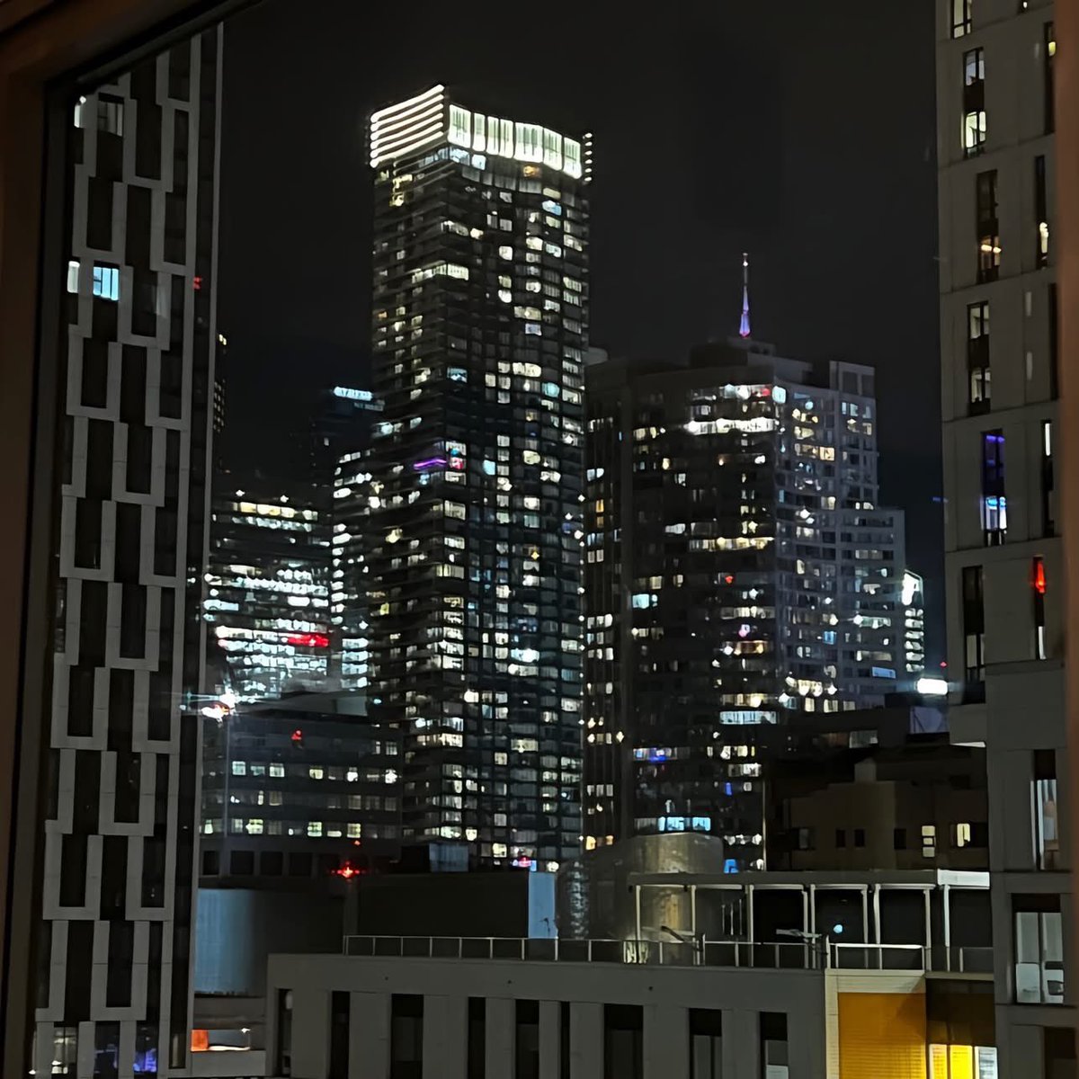 rubyandersonCA's tweet image. Life lately 📼

#lifelately #80s #vintage #vhs #cathouse #citynights #scarymovie