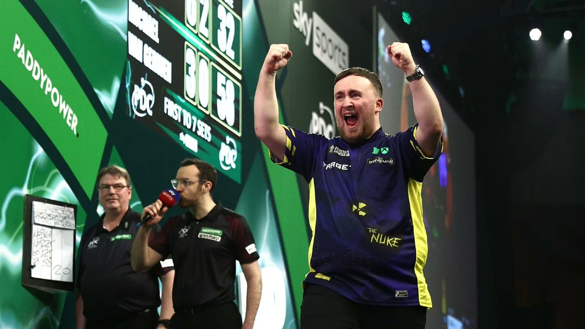 "You look at the growth of darts by reconstructing themselves as an entertainment product. The sport has grown on the back of innovators."

.<a href="/HunterFujak/">Dr Hunter Fujak</a> on which sport is being the most innovative!