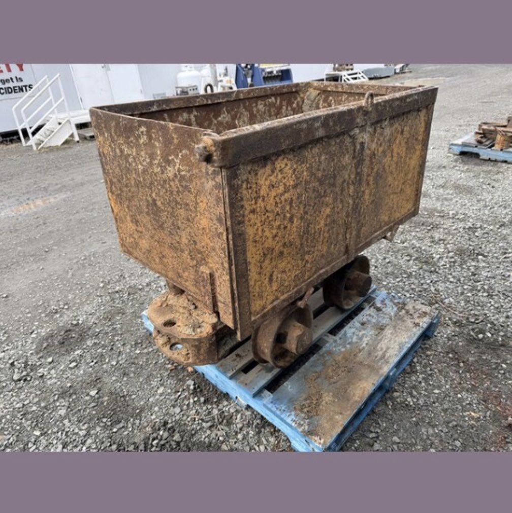 SavonaEquipment's tweet photo. 4ft long side-dump mine car. 49 by 27 by 22in dump box. 18in gauge. Manual hand lever dump. https://t.co/9iKbJOTsO6 #minecar #sidedump #underground #mining https://t.co/ydwGg0JECP