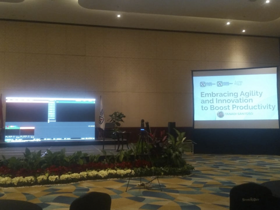 rentallcddotcom's tweet photo. 🎥 Acara Anda butuh proyektor? Kami solusinya! Sewa proyektor HD dengan harga terjangkau. Hubungi kami sekarang! 🖥️✨ #SewaProyektor #AcaraSukses" https://t.co/BVLr34W44F