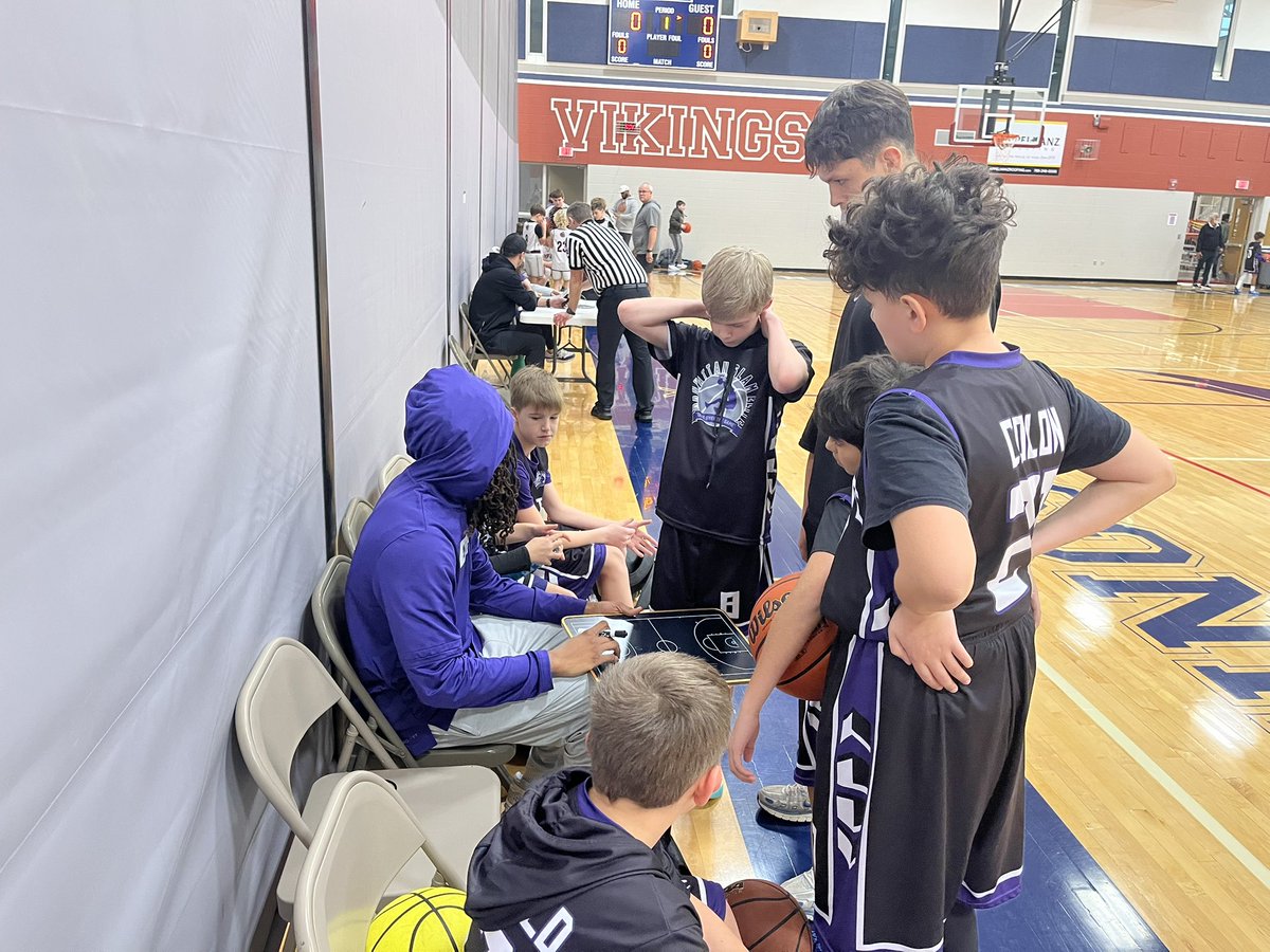 joehall310's tweet photo. This is the kind of development that I am talking about. Former players and current players serving the community that supported and supports them so strongly. KSU Freshman Wide Receivers Trae Davis and Zayden Martinez coaching 5th grade boys. KSU Cornerback Joe Hall III and KSU soccer player Gabby DeMers coaching 3rd-4th grade boys. Former KSU Basketball player Justin Williams coaching 5th grade girls. #ManhattanSlam #PlayerDevelopment #Slamily