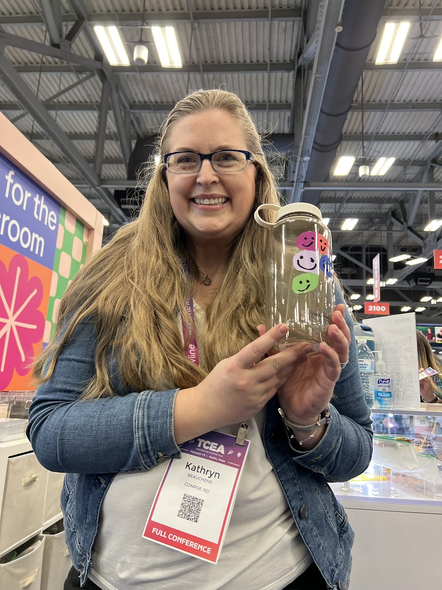 Kathryn Beauchene 💻 (@classroomchat) on Twitter photo Thanks FigJam for my awesome new water bottle! #FigmaEdu Thanks FigJam for my awesome new water bottle! #FigmaEdu