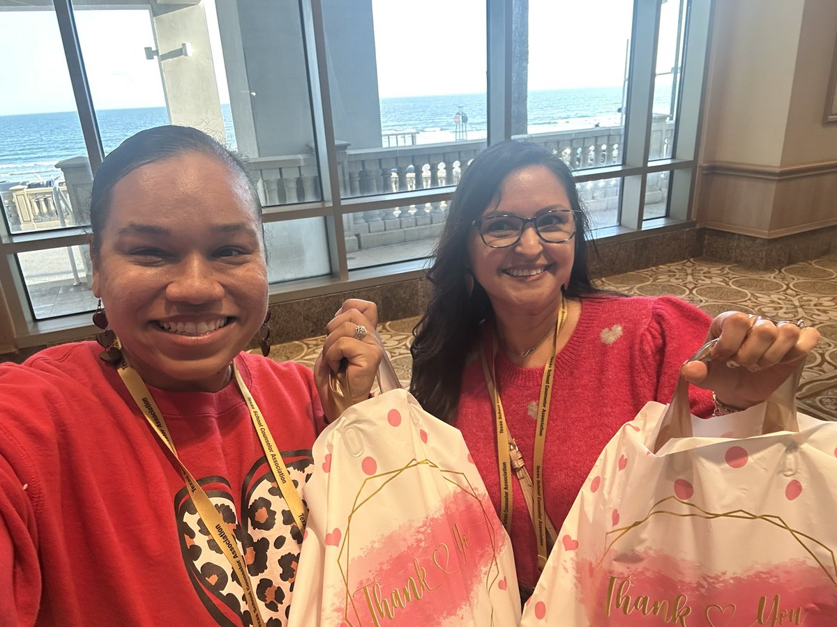 CThompson_ASE's tweet photo. Starting the conference off right by grabbing cute gear at @CounselingKrys https://t.co/mgfl9y0ozG