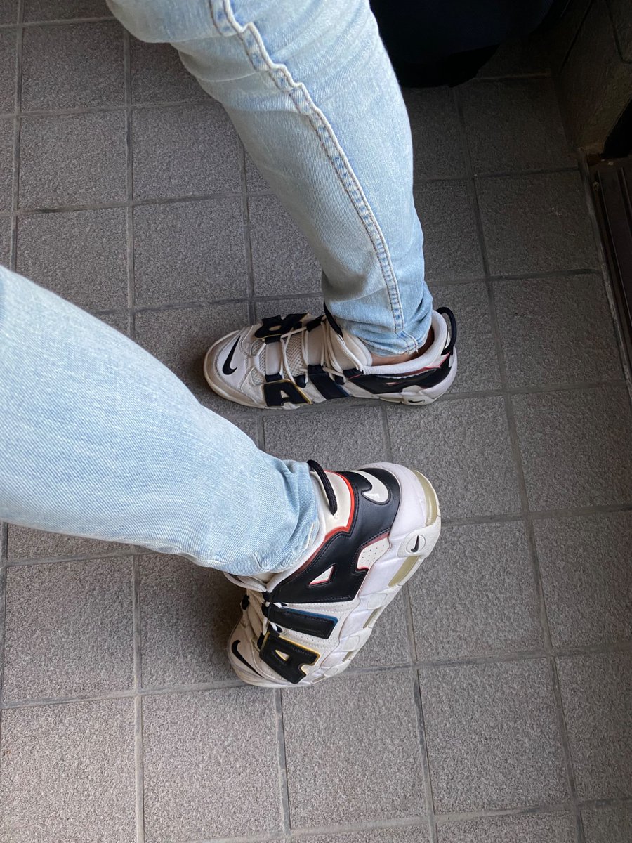 sneaker like tweet media