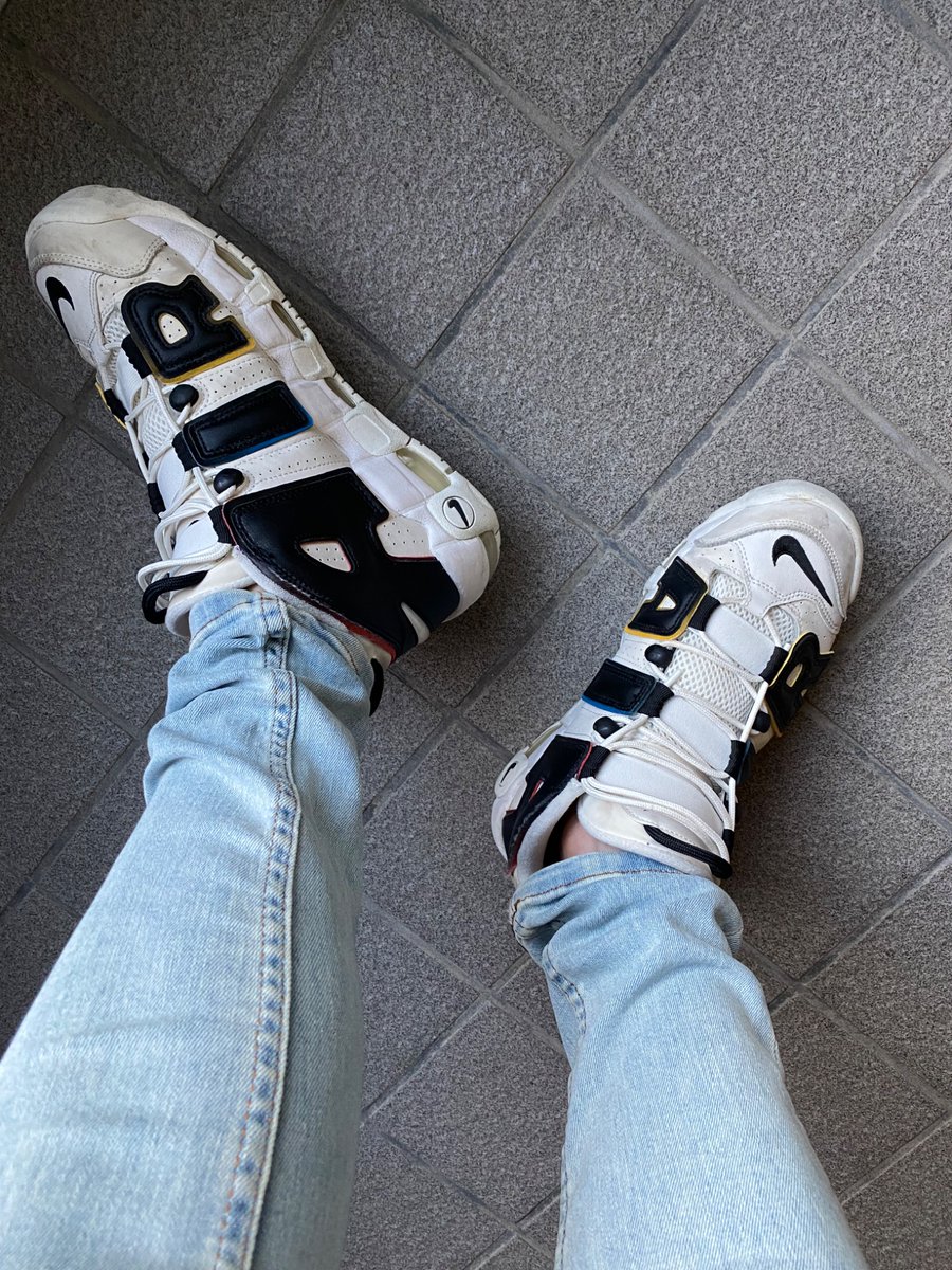 sneaker like tweet media