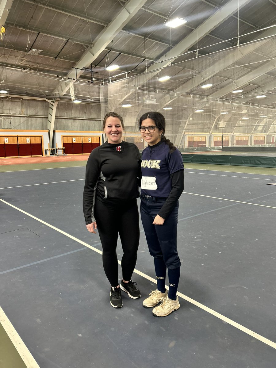 RockGoldRios's tweet photo. ✨ Sophie just wrapped up an amazing time at the Haverford Softball Camp! 🥎 Here’s a pic from Haverford!! 📸

Sophie had a blast working with Coach Gatti and got loads of great advice for hitting. @haverfordedu #SoftballLife #Haverford #CoachingTips #FeelingGrateful #RockGold✨ https://t.co/qXUIq1QCiC