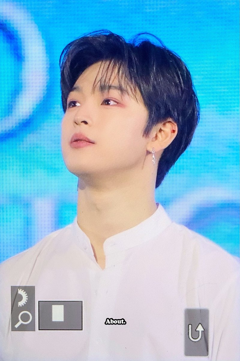 About_726's tweet photo. 250202

진짜 주사위 66666666

#원어스 #ONEUS #이도 #김건학 #LEEDO https://t.co/GeR33FaVok