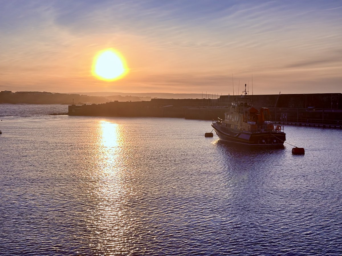 Dmca70's tweet image. Stunning sunset in Portrush this evening 😃