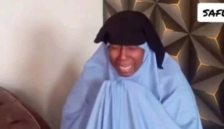 Abdulilu1's tweet photo. Wato sai yanxu na kara gane duniya abin tsoro ce wai iyalan Malam albani ake nemawa taimako😭😥😢 wallahi rayuwa ba Amana . https://t.co/apdvxDgTGv