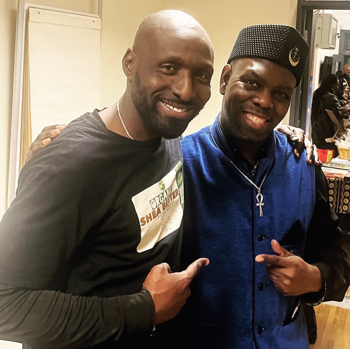 Qubtic_ChurchUK's tweet photo. Brother Dee catching up with Dalian Adofo of @GhanasFresh at an event held at The Finsbury Park Trust, organised by Anna Njie of the @GoafricafestUK . 

#Atonism #AtonismRising #Atonists #AtonistMen https://t.co/F3HYadsDxD