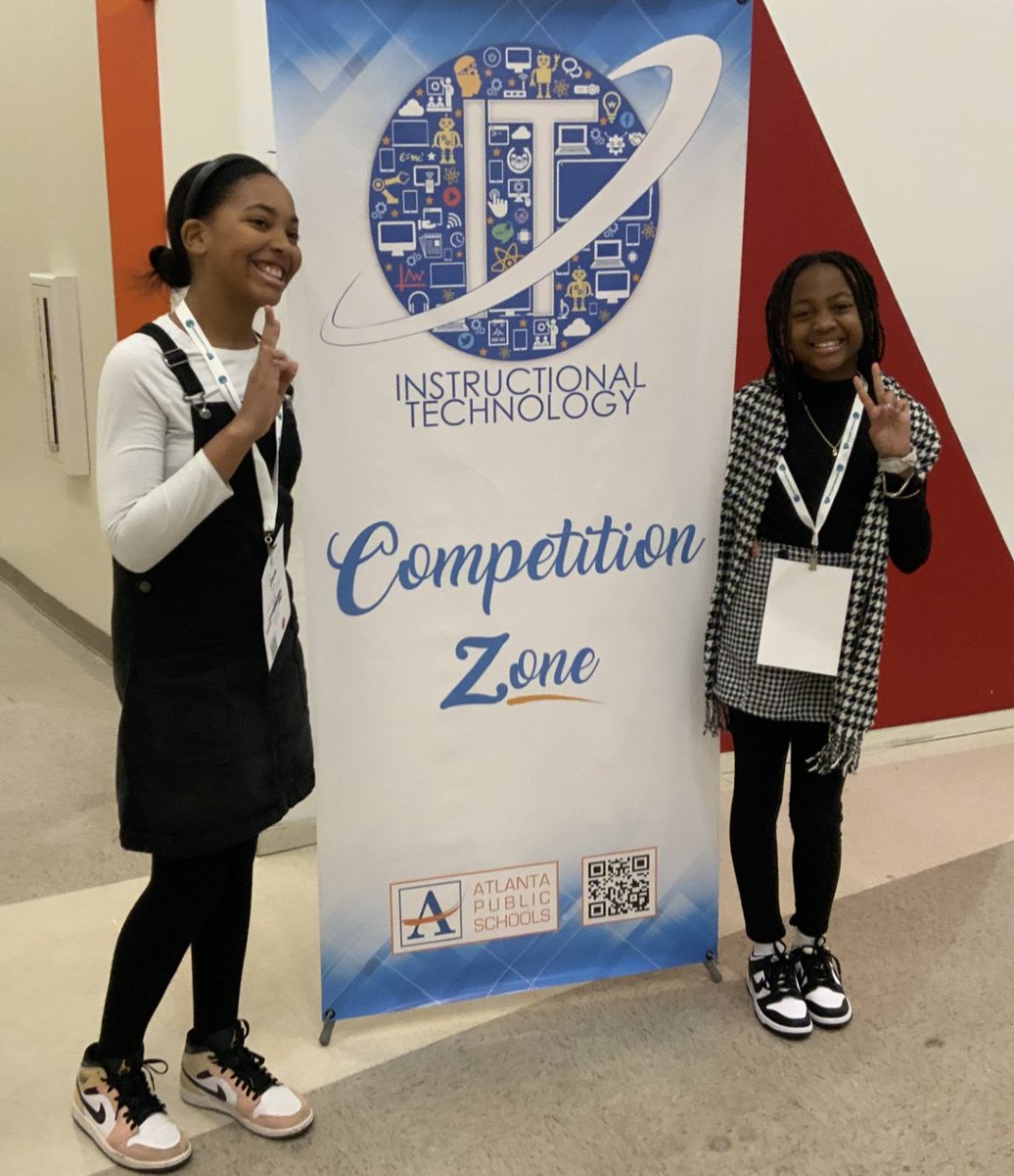Bolton_AgriTech's tweet photo. A special thank you to ZB, SC, and TM for being true risk-takers at the district-level Technology Fair! We’re so proud of the hard work ladies! https://t.co/bQY2aNaatj