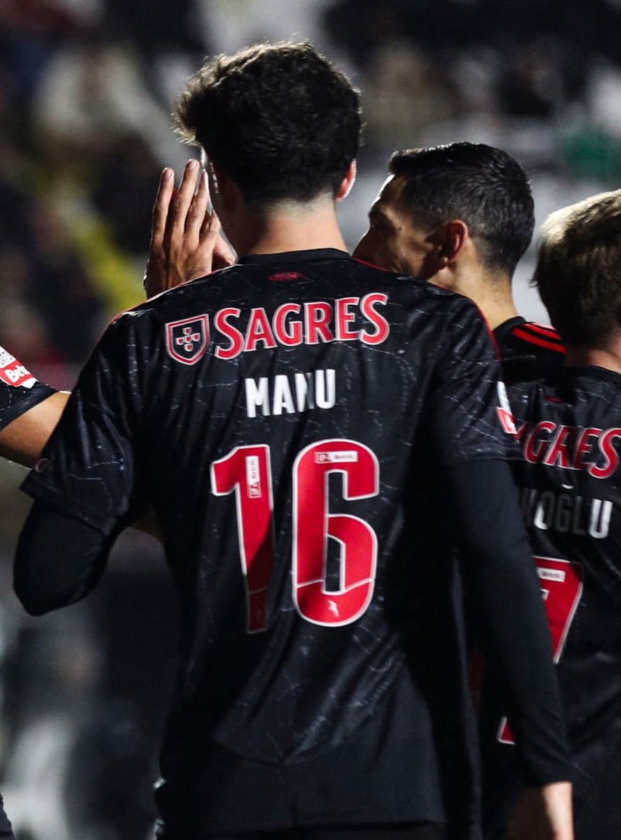 Que jogo incrível do Manu Silva.

Que seja o início de uma história bonita.