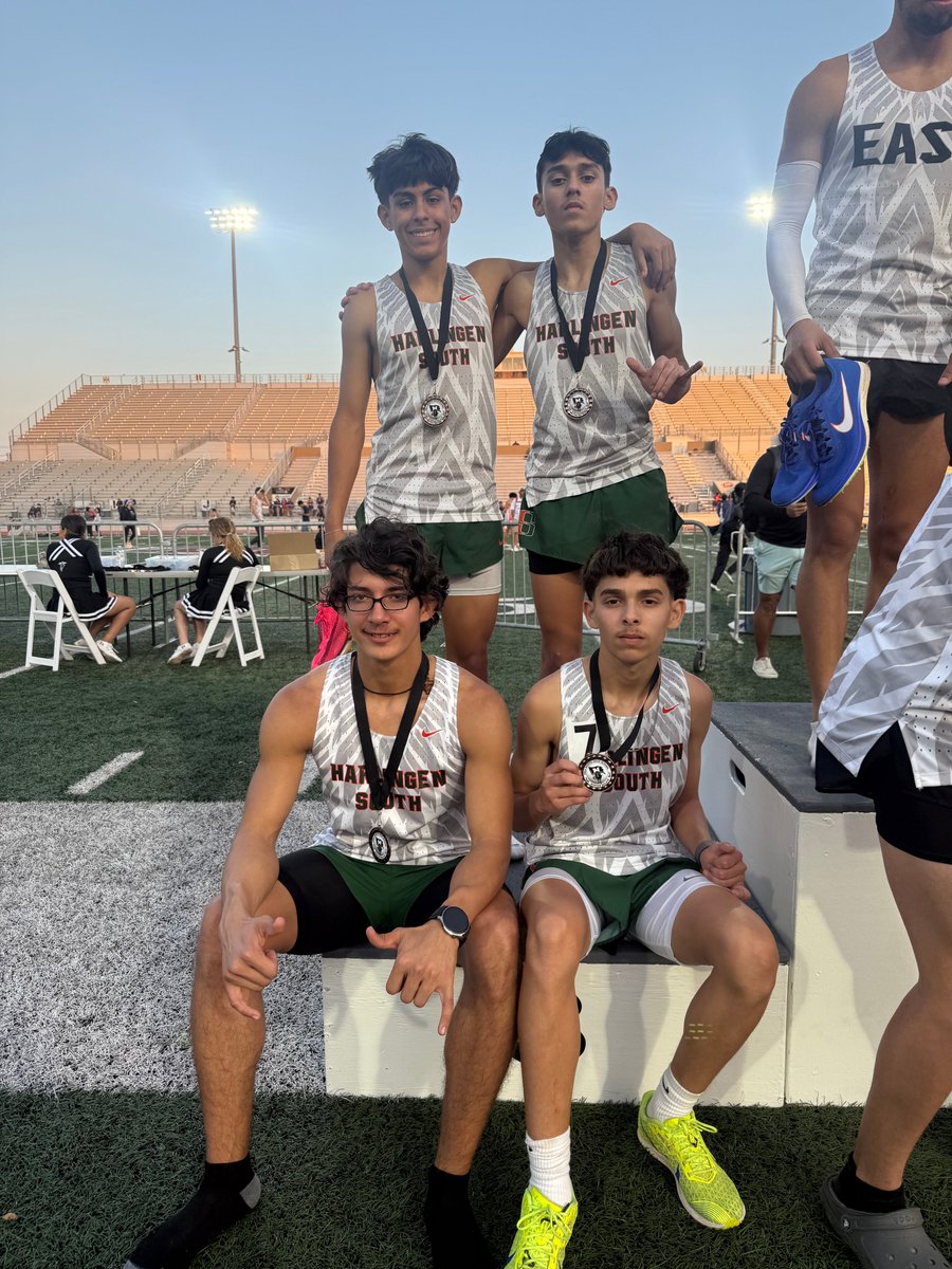 HCISD_Athletics's tweet photo. Congratulations to both the Harlingen South Varsity Girls Distance  Medley Relay and Varsity Boys 4x800m Relay teams for both placing third  and making the podium in a competitive field of teams! https://t.co/VKwbzxyy91