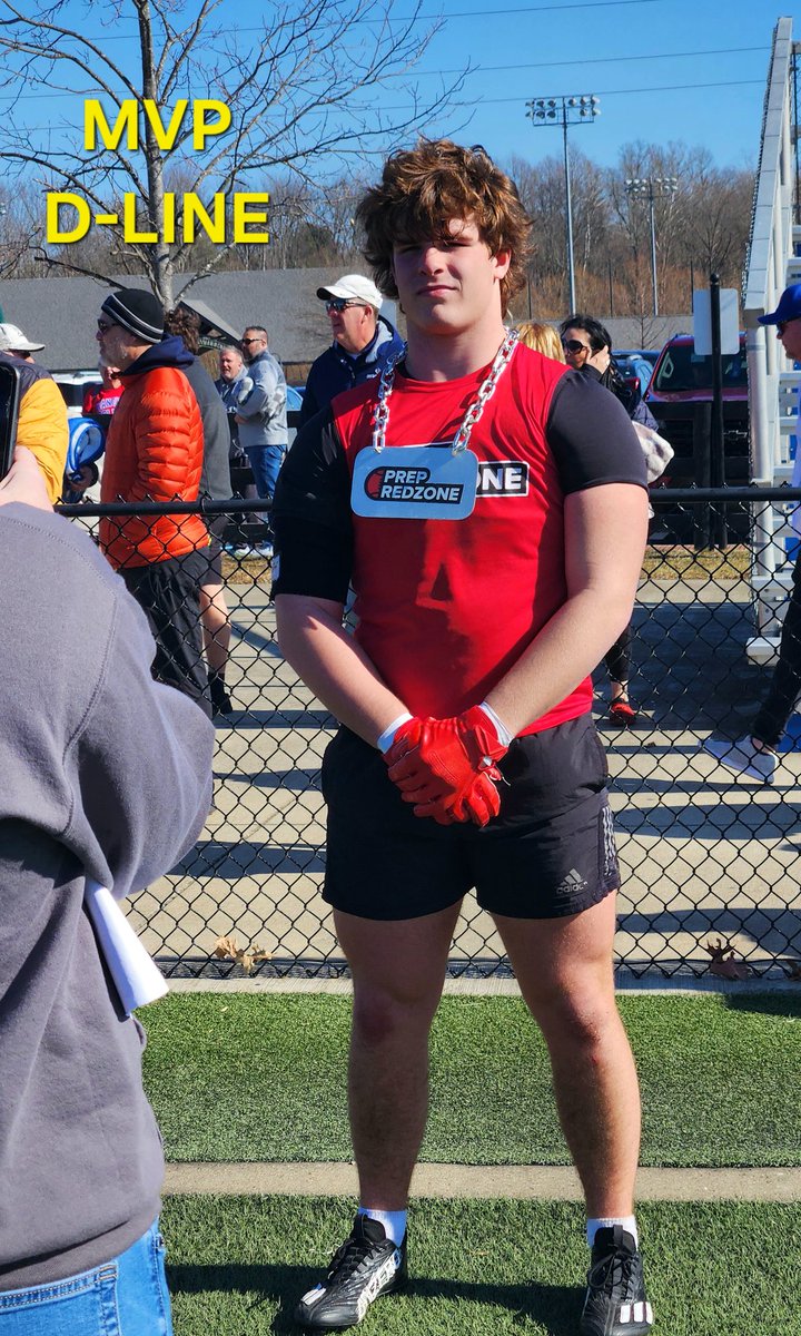 hardesty_baron's tweet photo. Blessed to have been named MVP D-Line @PrepRedzoneKY Showcase &amp; enjoyed competing and meeting staff and coaches. @LippertScouting @5StarFBRecruits @coach_hadac @BE_Chargers @AllenTrieu @CoachK1977 @drew_toennies @CSmithScout @RivalsFriedman https://t.co/jZDBwOfqTe