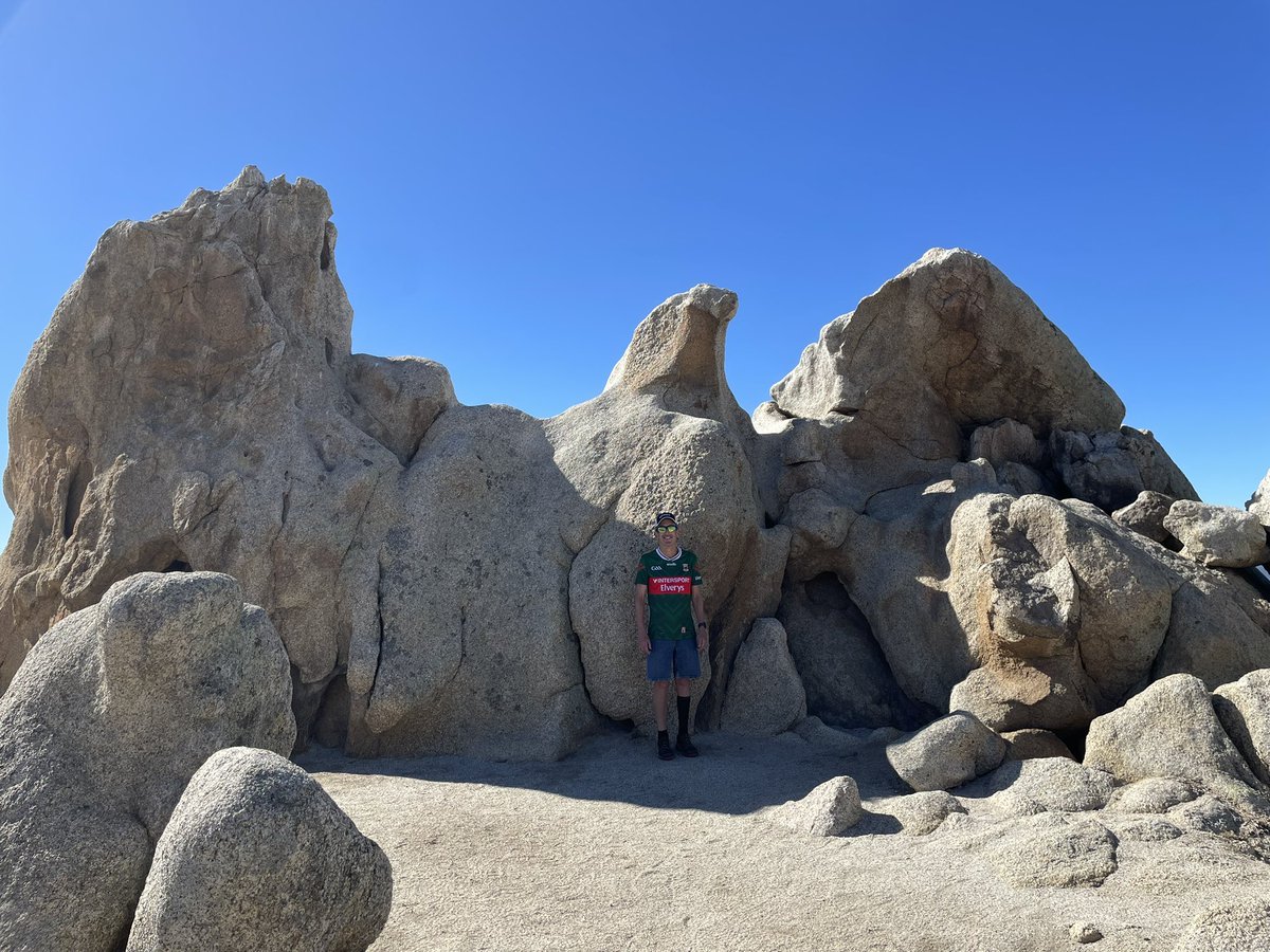 Hike this am to Eagle Rock on Pacific Crest Trail in San Diego. Another hiker already there. “Is that a Mayo jersey?” Me =&gt; “yep” him “ I can’t believe it” he was from Galway, 20 yrs in US. Didn’t know the score until I told him. 💚❤️