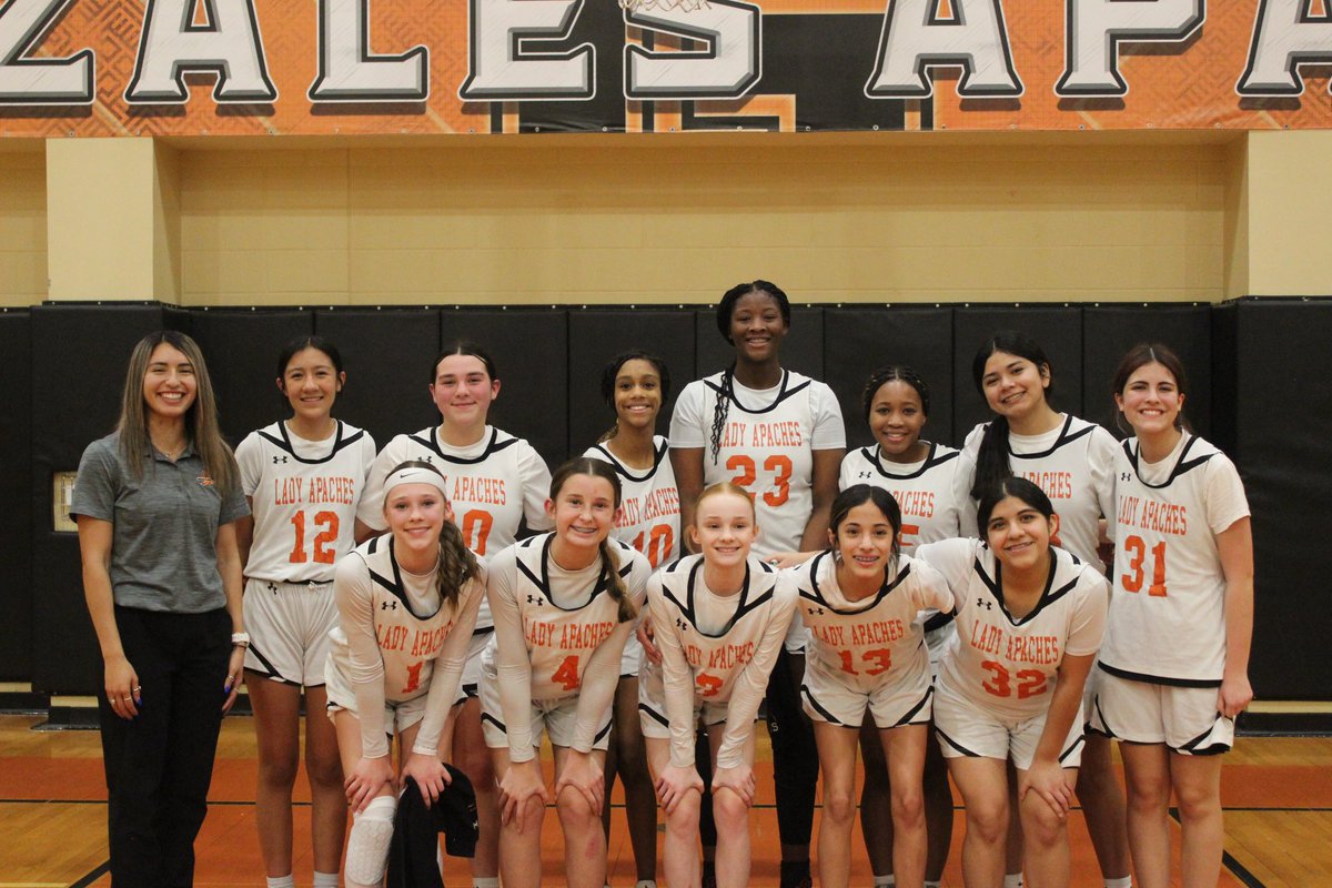 HaleyRGarza's tweet photo. I'm so proud of how hard these girls played this weekend! They came in determined to be district champions and took care of business! This group has a bright future ahead! Good luck in high school next year, ladies!

8th Grade District Champs! 🧡🖤🧡🖤 https://t.co/QEGznK7KU3