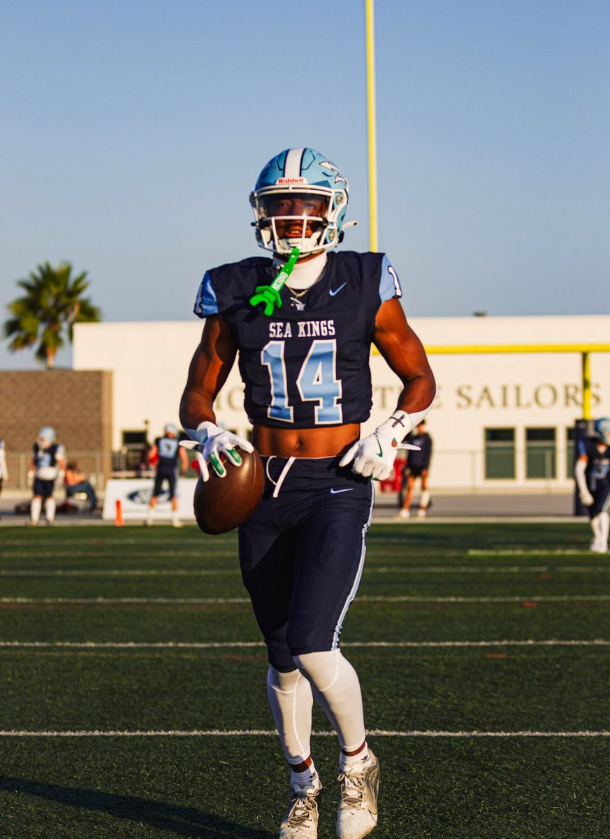 EmoriDavis25's tweet image. I’m just getting started, barely scratching the surface. Sky is the limit 🌠 #RecruitmentStillOpen