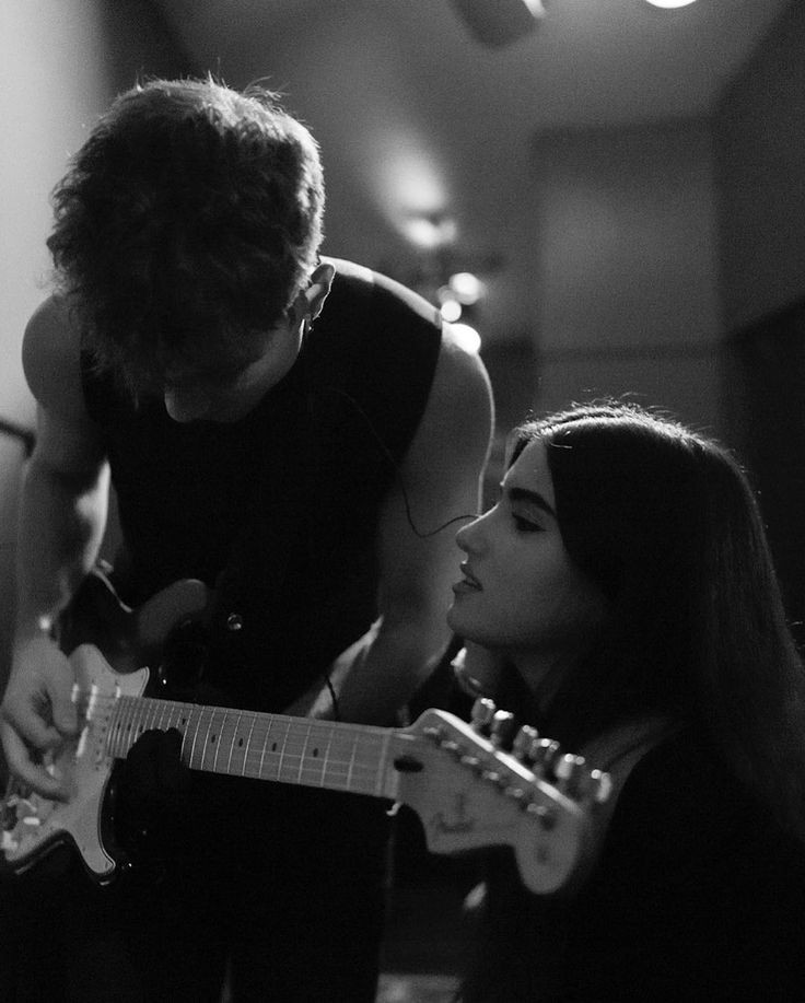 ᅟ
ㅤ       ᅟ﹫vıcguerrα  ───┈   ٬ storıe updαte
ᅟᅟ       all the songs is always for you 🖤
ᅟ     ᅟ
