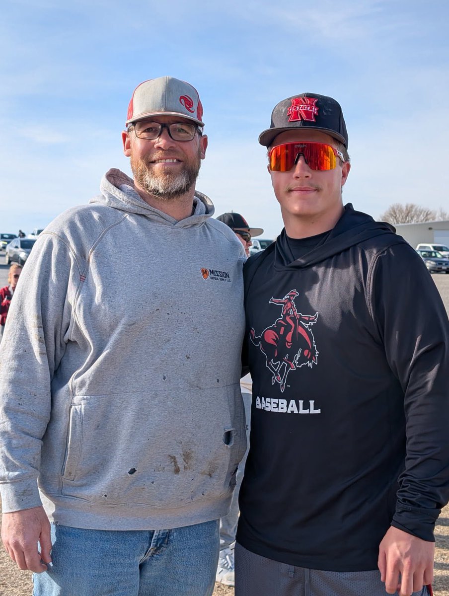 Got to see one of our <a href="/kansas_curve/">Kansas Curve</a> dudes college debut today! 3⬆️3⬇️ L6,K,K
Great job <a href="/BradyWelker34/">Brady Welker</a>